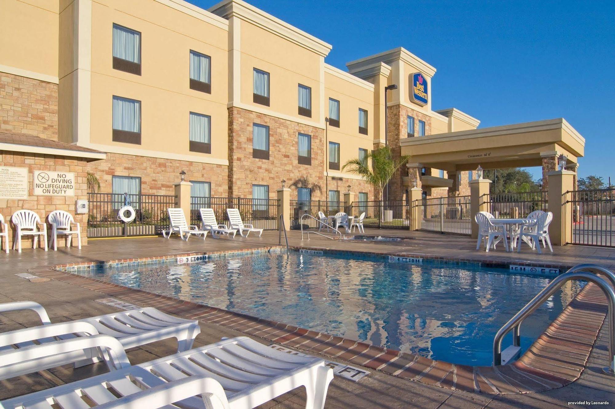 Best Western Bastrop Pines Inn Екстериор снимка