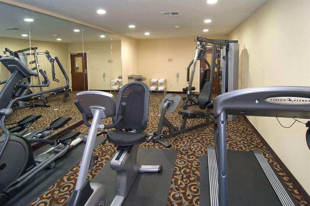 Best Western Bastrop Pines Inn Съоръжения снимка